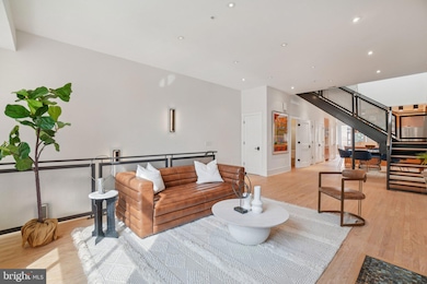 520 1 2 13th St SE unit B, Washington, DC 20003 - photo 4