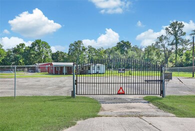 Gated Entrance with Auto Driveway Gate