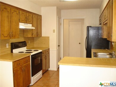 1003 Rhonda Lee St, Copperas Cove, TX 76522 - photo 5