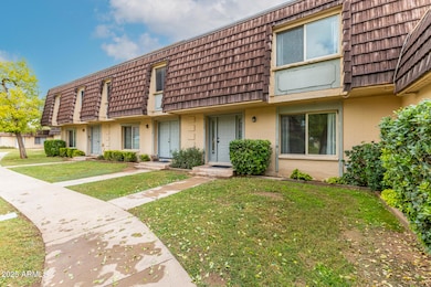 3332 S Elm St, Tempe, AZ 85282 - photo 4