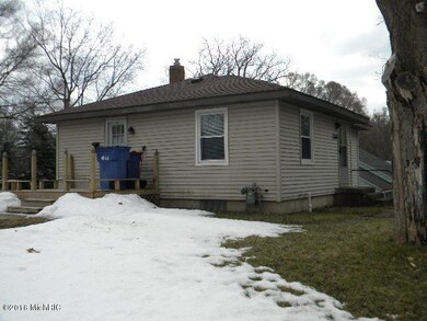 1360 Lewison Ave NE, Grand Rapids, MI 49505 - photo 6