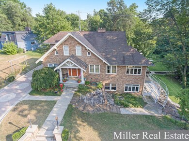 1106-W-Green-St-aerial-photo00001