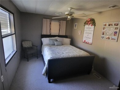 926 Citrus Dr, Alamo, TX 78516 - photo 6