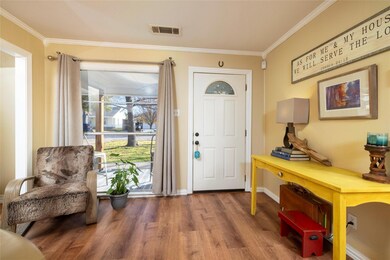 907 Gladney St, Gainesville, TX 76240 - photo 5