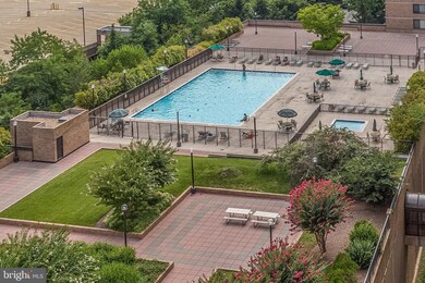 Skyline House unit 1512, Baileys Crossroads, VA 22041 - photo 5