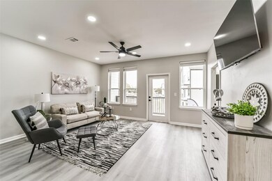 2519 Washington St unit 106, Waller, TX 77484 - photo 5