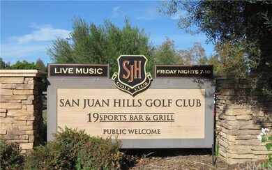  Walking distance to the clubhouse 