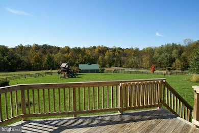 38599 Little Hampton Ln, Hamilton, VA 20158 - photo 5