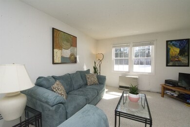 81 Twin Oaks Terrace, South Burlington, VT 05403 - photo 7