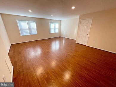 10203 Arizona Cir, Bethesda, MD 20817 - photo 5