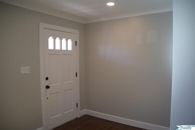 328 Riley Cir, Gadsden, AL 35901 - photo 4