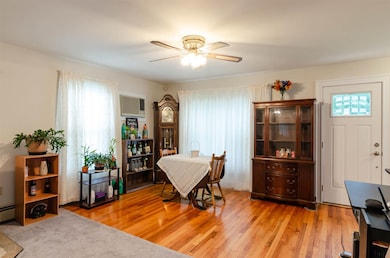 24 Varnum Rd, Dracut, MA 01826 - photo 6