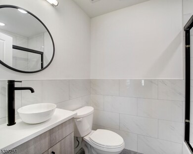 32 N 14th St unit 2, East Orange, NJ 07017 - photo 7