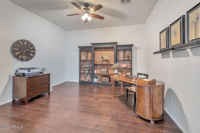 Office /Den