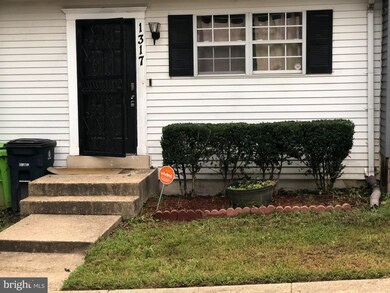 1317 Upcot Ct, Capitol Heights, MD 20743 - photo 4