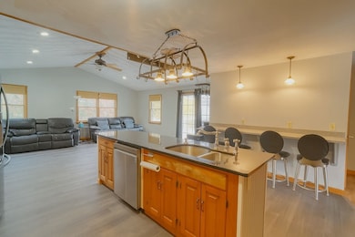 42 Kiley Way, Coventry, RI 02816 - photo 3