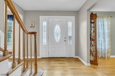 28 Hillcrest Rd, Hillsborough, NJ 08844 - photo 2