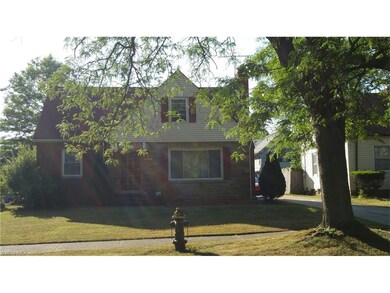 16015 Ravine Dr, Cleveland, OH 44112 - photo 2