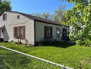 1400 E 30th St, Des Moines, IA 50317 - photo 3