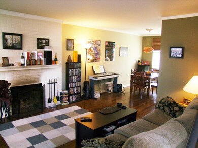 1987 N Star Rd, Columbus, OH 43212 - photo 4