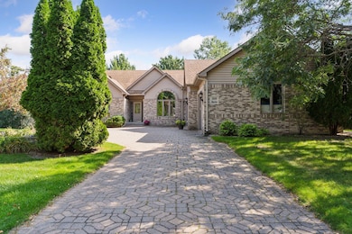 5938 Burke Trail, Inver Grove Heights, MN 55076 - photo 2