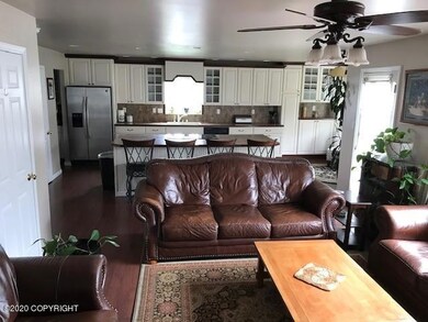 3404 Balika Lane - Living area