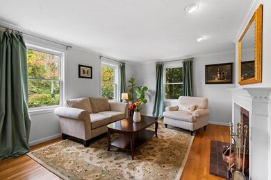 10 Blossom Ln, Wayland, MA 01778 - photo 4