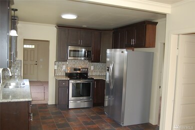 110 Bridge St SE, Orting, WA 98360 - photo 3