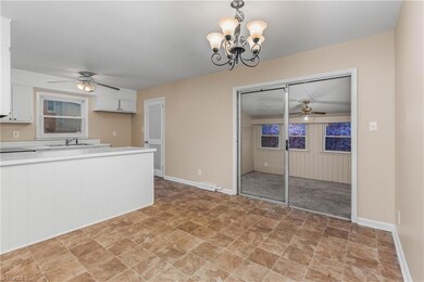 KITCHEN AND BREAKFAST AREA