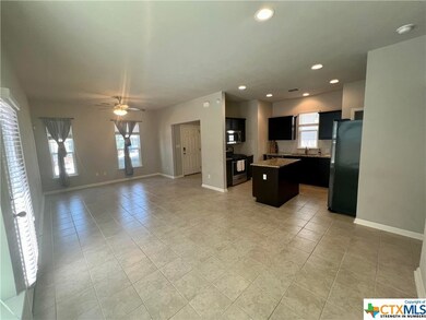 126 Friendship Oak Dr, San Marcos, TX 78666 - photo 5