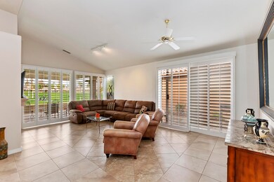 006_Living Room