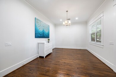 2003 Chippendale Rd, Houston, TX 77018 - photo 4