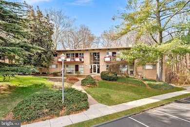 4227 Americana Dr unit 102, Annandale, VA 22003 - photo 3