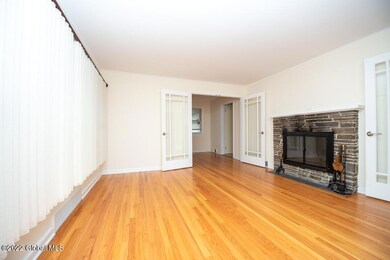 37 Upper Loudon Rd, Albany, NY 12211 - photo 3