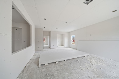 4243 Greentree Way unit 58A, Sand Springs, OK 74063 - photo 2