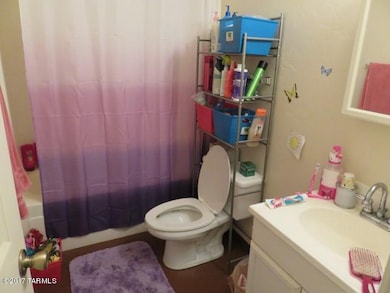 Hall Bath Unit 3