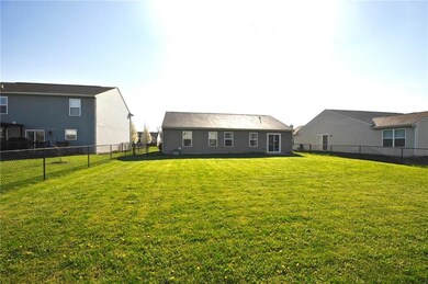 1185 Dark Star Ct, Whiteland, IN 46184 - photo 3