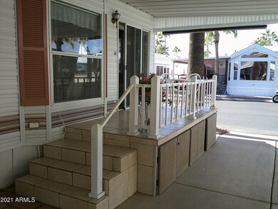 BACK STEPS TO DECK