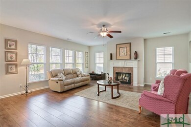 The natural light in this room is gorgeous