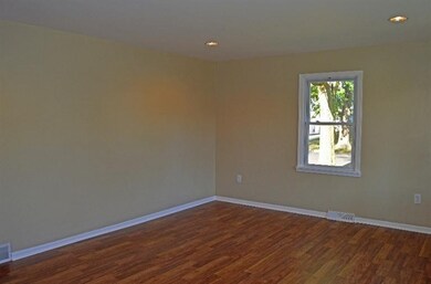 747 N Ernest St, Griffith, IN 46319 - photo 6