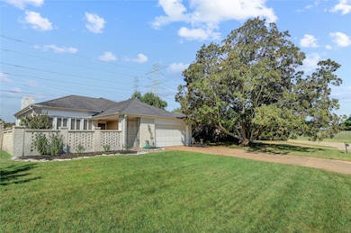 15 Bendwood Dr, Sugar Land, TX 77478 - photo 2