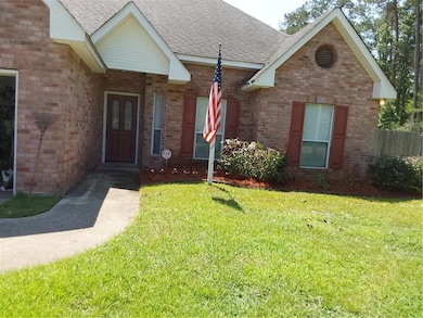 FRONT ENTRY, GARDEN HAS A TIMED SPRINKLER SYSTEM