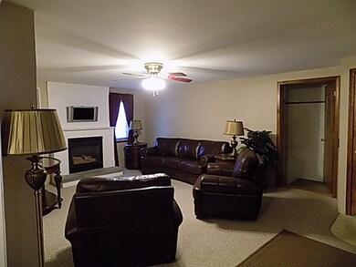 24598 Dover Ct, Elkhart, IN 46516 - photo 7