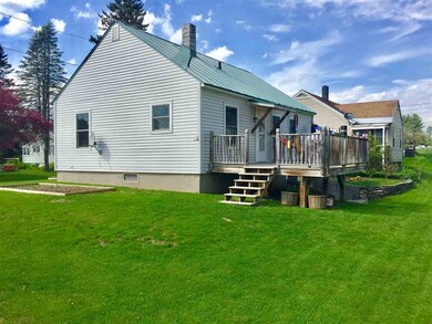 35 Southard St, Saint Johnsbury, VT 05819 - photo 3