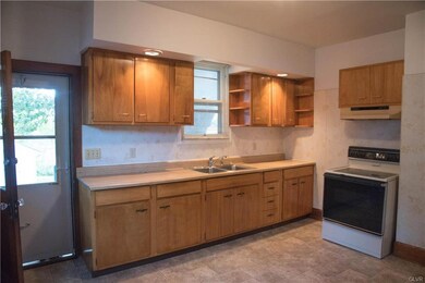 214 Washington St, Walnutport, PA 18088 - photo 6