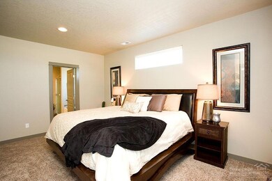 3666 SW Pumice Ave, Redmond, OR 97756 - photo 5