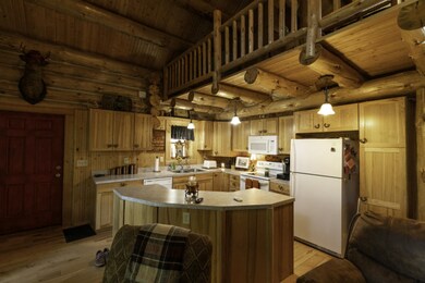 4 Kitchen with island