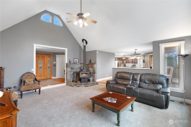 Open living to relax or entertain