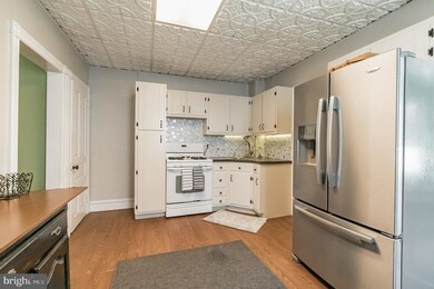 210 S 5th St, Perkasie, PA 18944 - photo 6