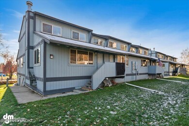 26-Front Exterior _ELI09344
